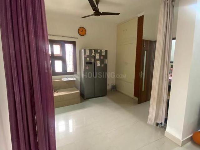 Flat for sale in North Delhi, Deri