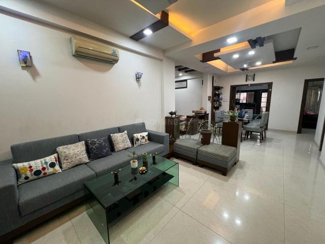 Flat for sale in Madya