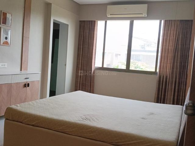 Flat for rent in Thaltej, Ahmedabad