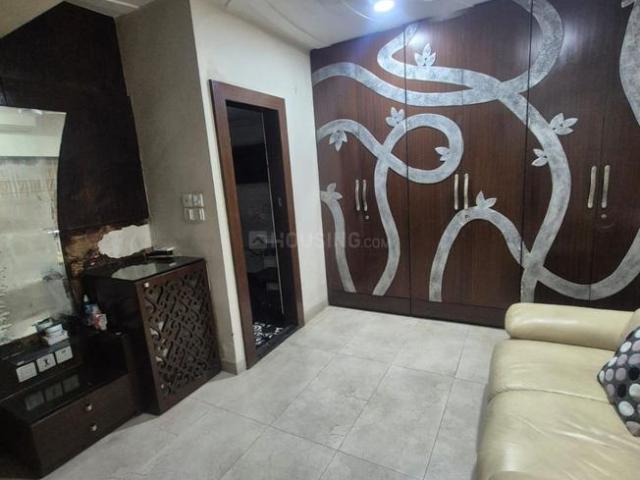 Flat for rent in Calcutta, West Bengal