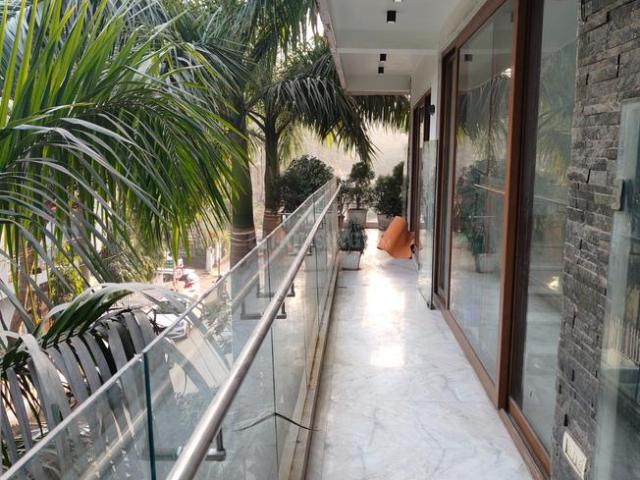 Flat for rent in Deri