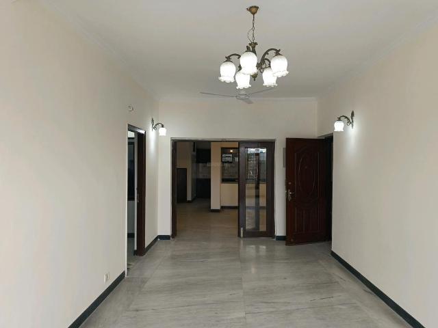 Flat for rent in Deri