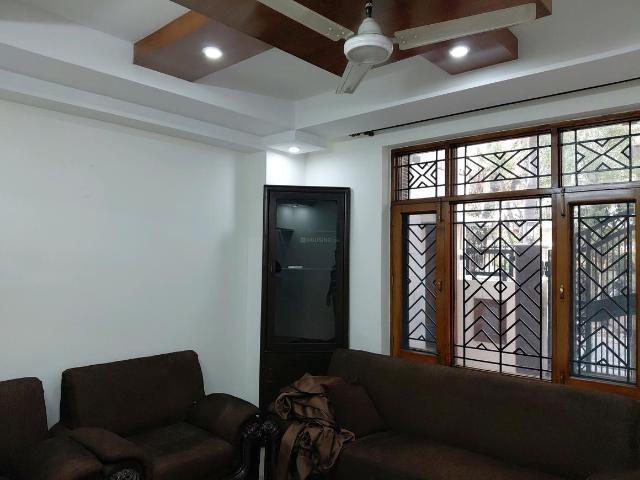 Flat for rent in Deri