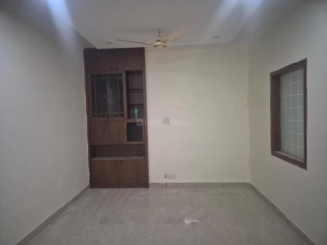 Flat for rent in Deri