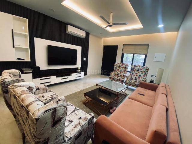 Flat for rent in Deri