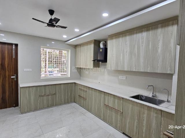 Flat for rent in Deri