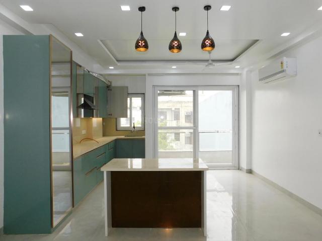Flat for rent in Deri
