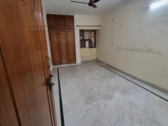 Flat for rent in Deri
