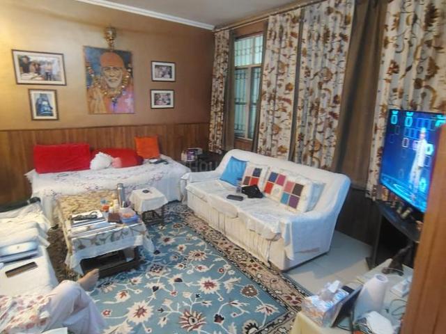 Flat for rent in Deri