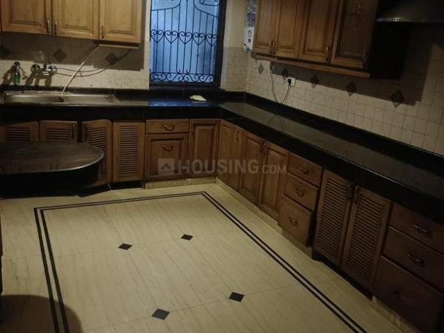 Flat for rent in Deri