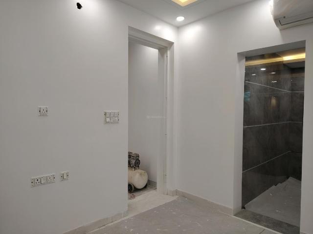 Flat for sale in South Delhi, Deri