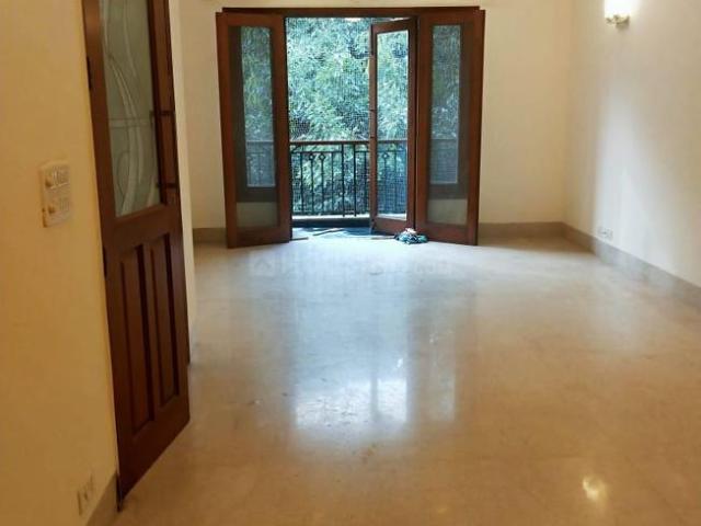 Flat for rent in Deri