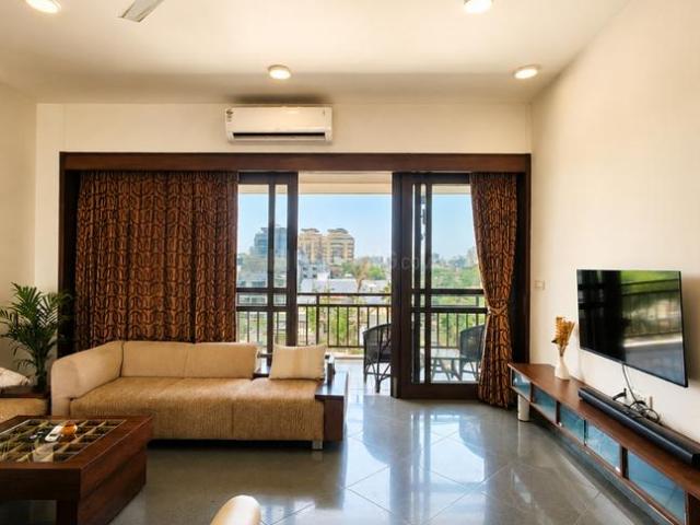 Flat for rent in Vastrapur, Ahmedabad