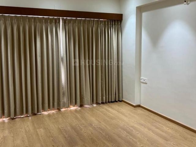 Flat for sale in Vastrapur - Ahmedabad, Gujarat