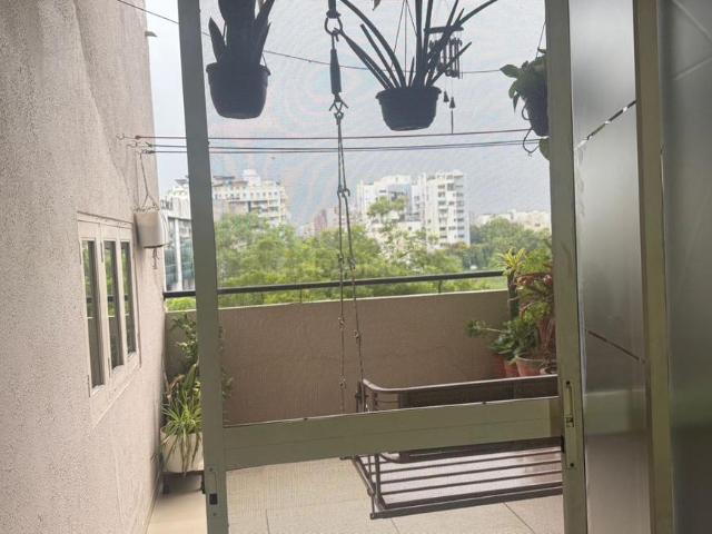Flat for sale in Vastrapur - Ahmedabad, Gujarat