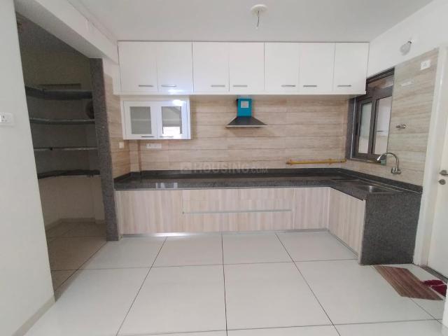 Flat for sale in Vastrapur - Ahmedabad, Gujarat