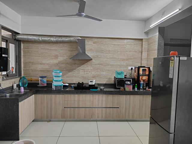 Flat for sale in Vastrapur - Ahmedabad, Gujarat