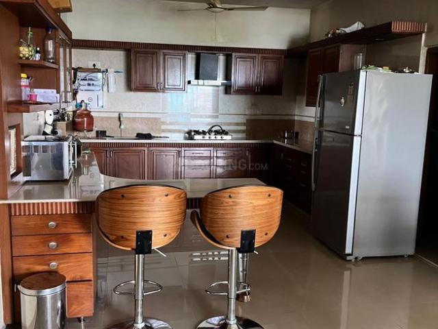 Flat for sale in Vastrapur - Ahmedabad, Gujarat