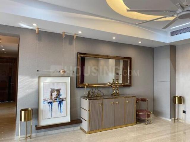 Flat for rent in Parel, Mumbai City District