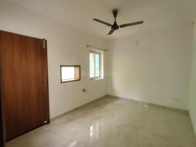 Duplex for rent in Deri
