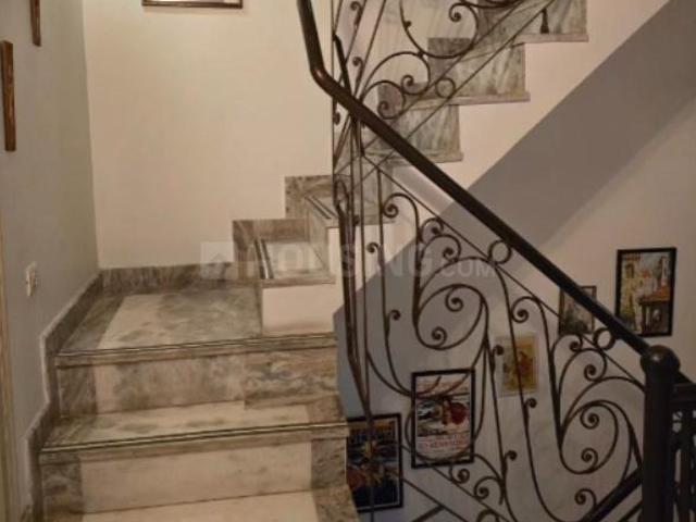 Duplex for sale in Deri
