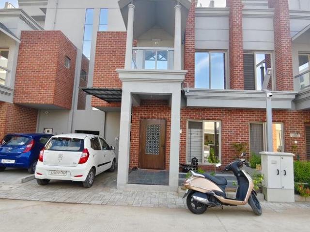 Duplex for rent in Tilakwada, Gujarat