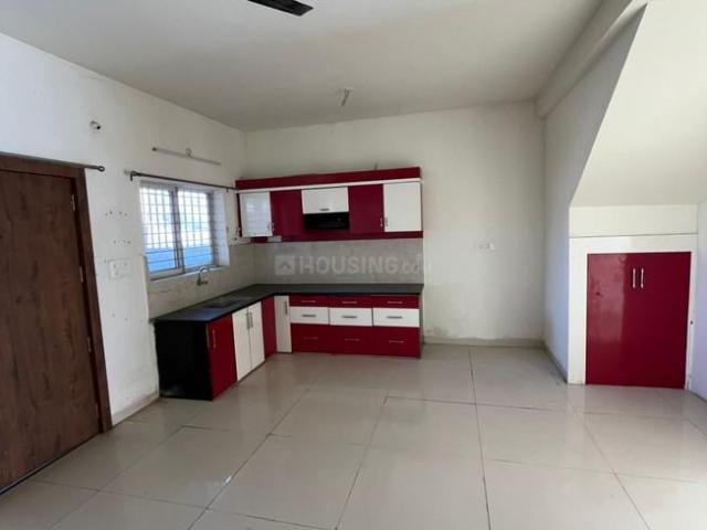 Duplex for rent in Madya