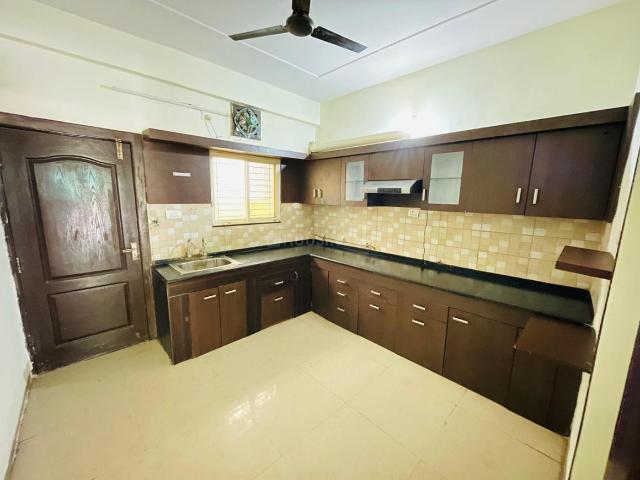 Duplex for rent in Madya