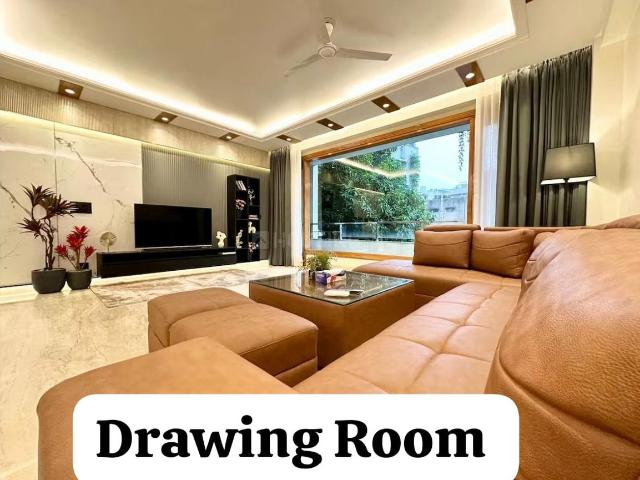 Duplex for rent in Deri