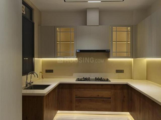 Duplex for rent in Deri