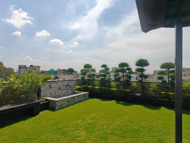 Duplex for sale in Deri