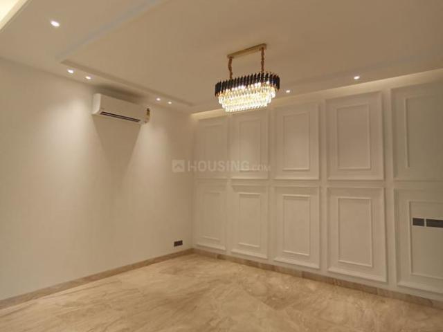 Duplex for rent in Deri