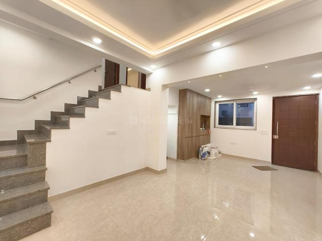Duplex for sale in Deri