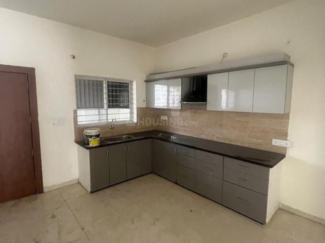 Duplex for rent in Madya
