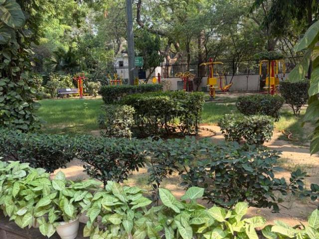 Duplex for rent in South Delhi, Deri