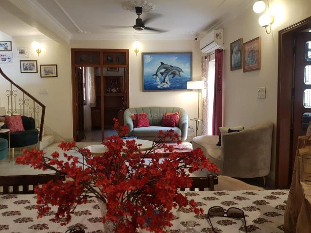Duplex for sale in South Delhi, Deri