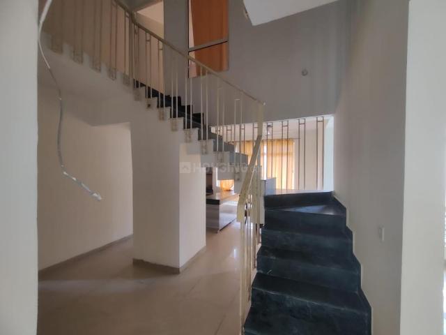 Duplex for rent in Greater Noida - Delhi, Arunachal Pradesh