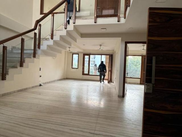 Duplex for rent in Hariana