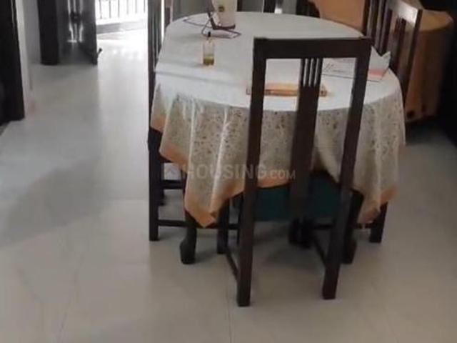 Duplex for rent in Deri