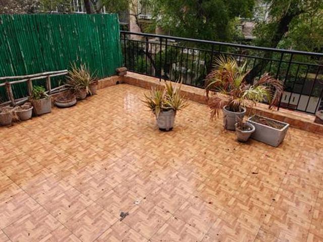 Duplex for rent in South Delhi, Deri