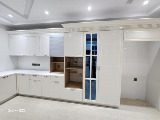Duplex for rent in Deri