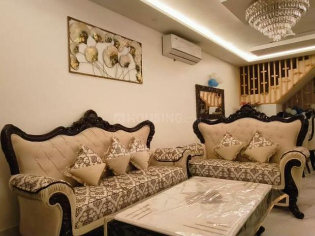 Duplex for rent in Deri