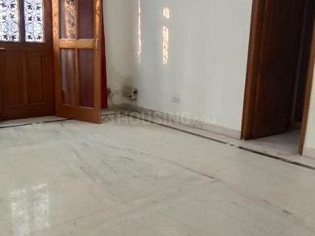 Duplex for rent in Deri