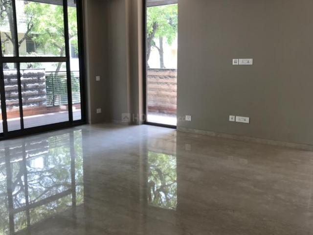 Duplex for rent in Deri
