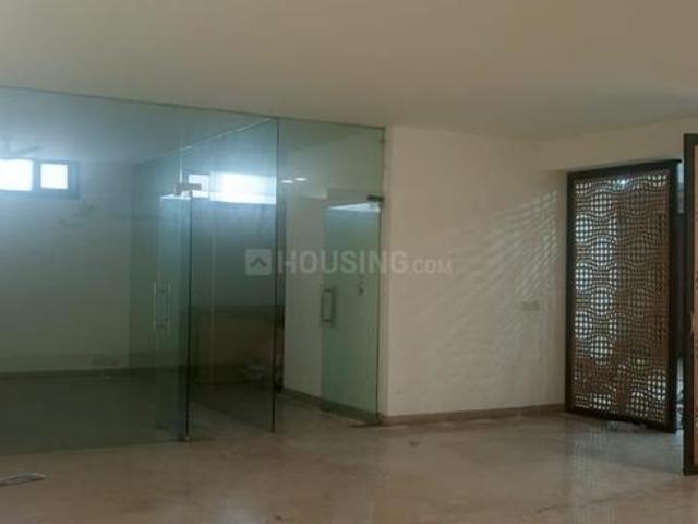 Duplex for rent in Deri