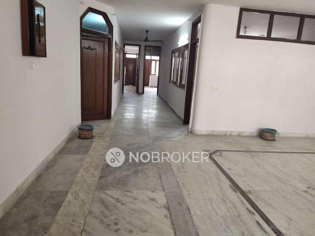 Flat for rent in Deri