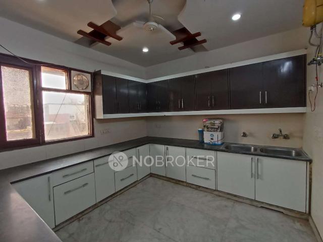 Flat for rent in West Delhi, Deri