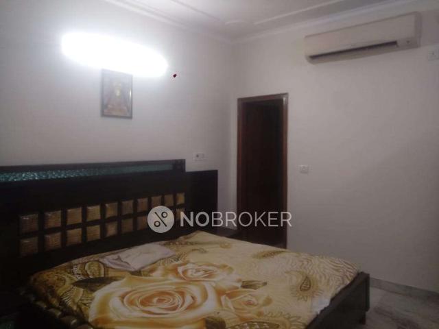 Flat for rent in West Delhi, Deri