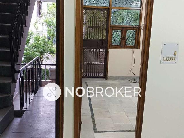 Flat for rent in North West Delhi, Deri