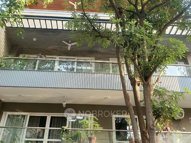 Flat for rent in South Delhi, Deri